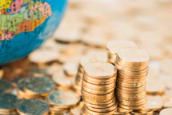A股两融余额时隔10年重返2万亿，资金布局核心资产步伐提速，A500ETF华泰柏瑞（563360）助力低成本布局